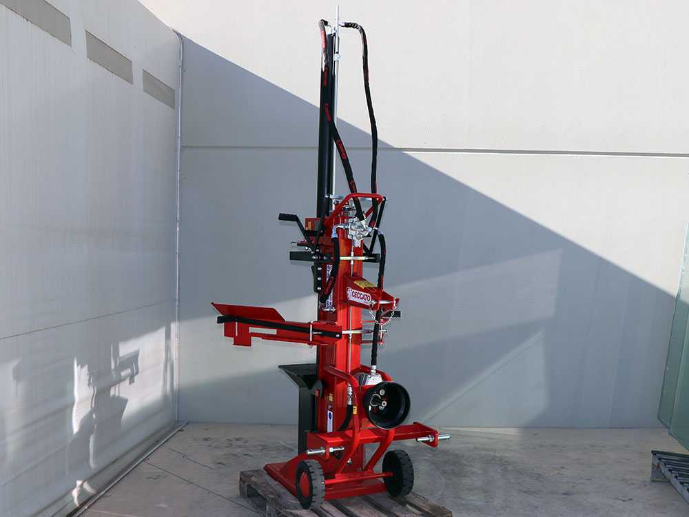 Vertikaler Holzspalter mit Traktor Ceccato BULL SPLT16 16 Tonnen Hub 1100 mm-Neuware